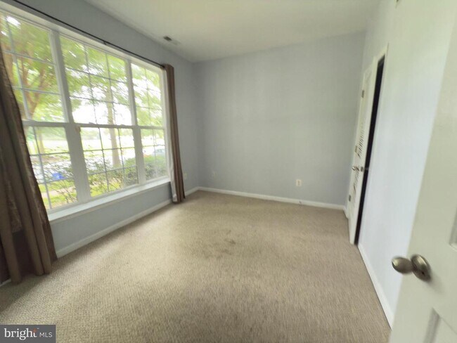 Foto del edificio - 11765 Skylark Rd