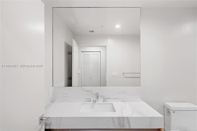 Foto del edificio - 11 NE 6th St