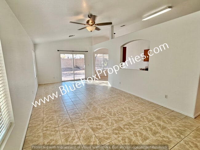 Foto del edificio - 7939 W Mural Hill Dr