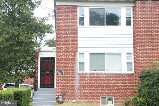 Photo - 5131 Chillum Pl NE (Washington, DC)