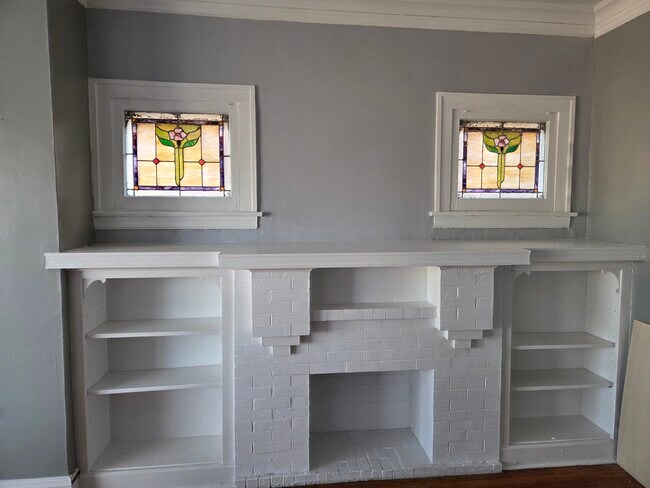 Fotografía del edificio - 7926 S Paxton Ave