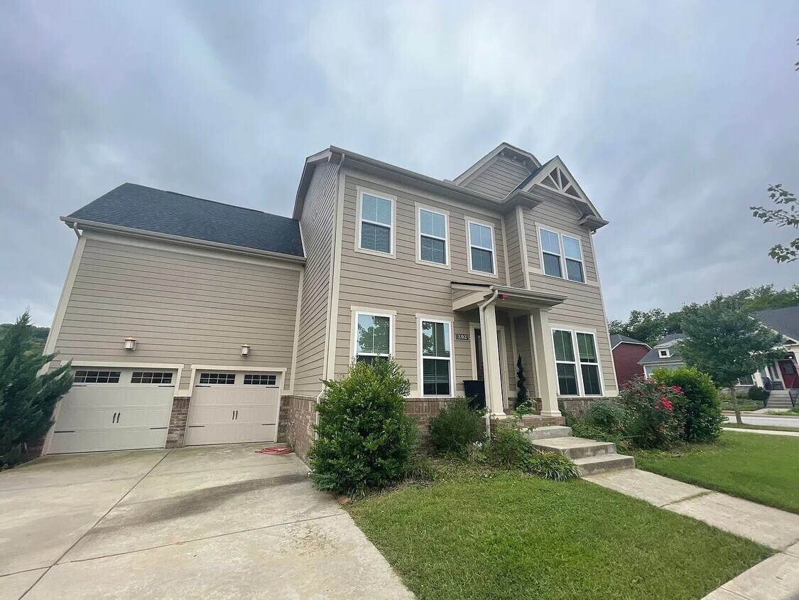 Photo - "Discover Comfort and Elegance in Franklin: Spacious 3-Bed, 3.5-Bath Home at 202 Cooper Ledge Circle