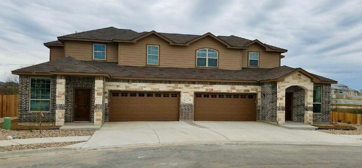 Beautiful 3 Bedroom Luxury Townhome, Kyle,... House Rental in Kyle
