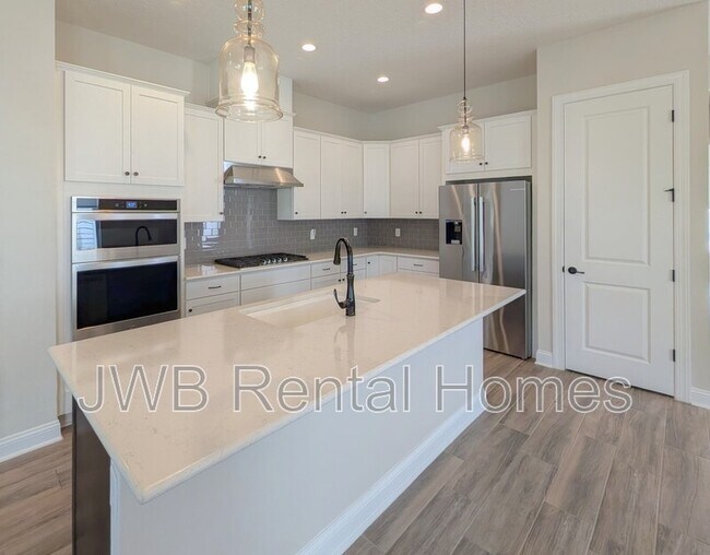 Foto del edificio - 75 Carousel Dr