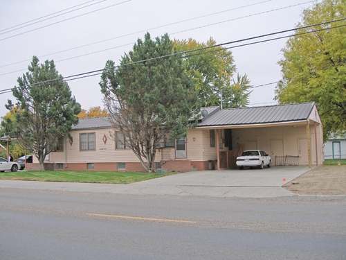 Building Photo - Diamond Apartments