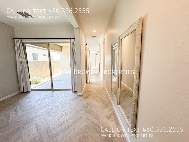 Building Photo - 6641 E Villa Rita Dr