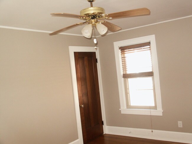 Master Bedroom - 12940 Clifton Blvd