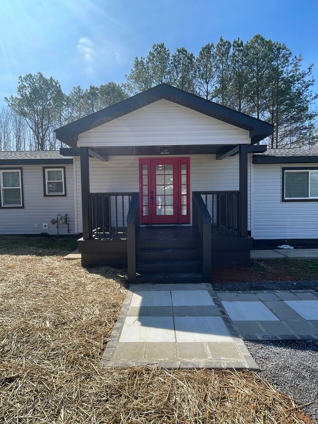Primary Photo - Newly Completely Renovated 3/2 in Quiet Area!