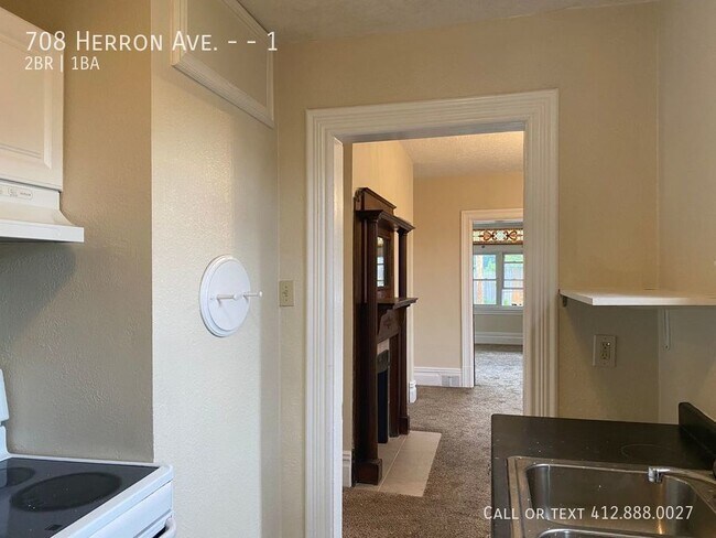 Building Photo - 2 bedroom 1 bath Verona