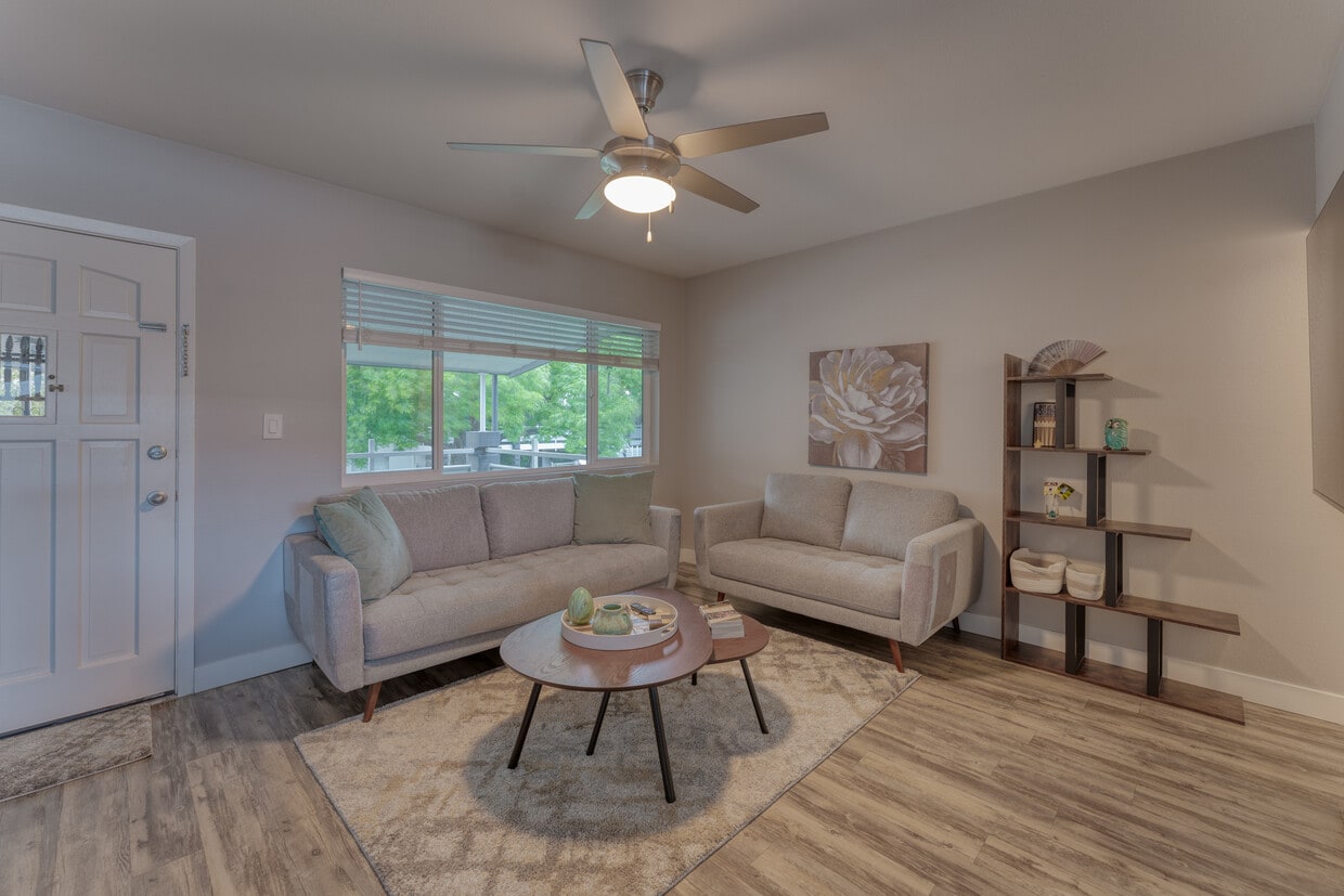 721 E Montebello Ave Unit 203, Phoenix, AZ 85014 Condo for Rent in