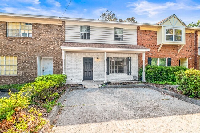 Foto del edificio - 744 N Fairfield Dr