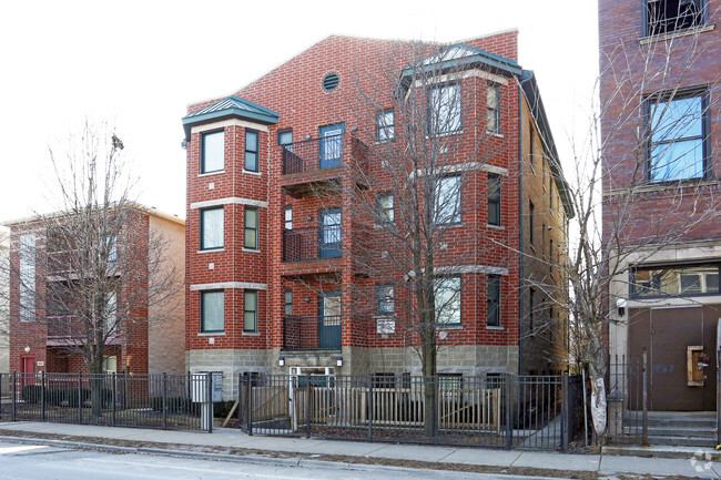 433 W Marquette Rd - Normal Parkway Homes