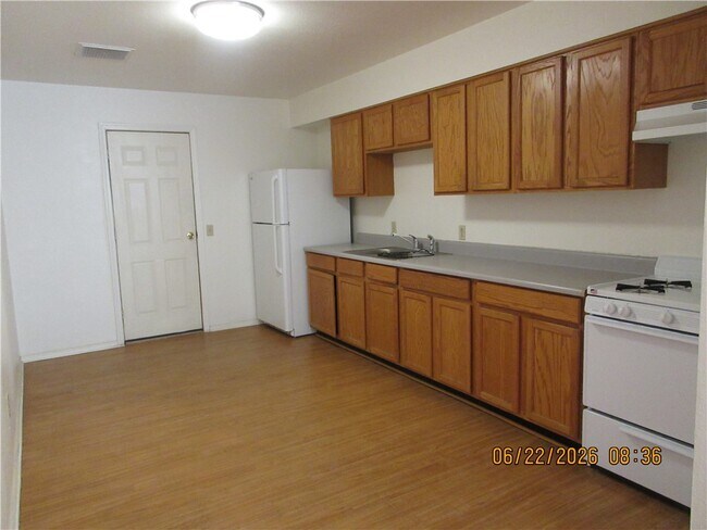 Foto del edificio - 3096 E Butler Ave