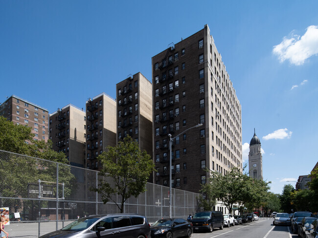 Building Photo - 51 Avenue A