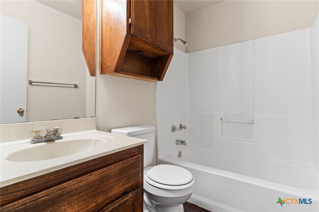 Foto del edificio - 2007 Windward Dr