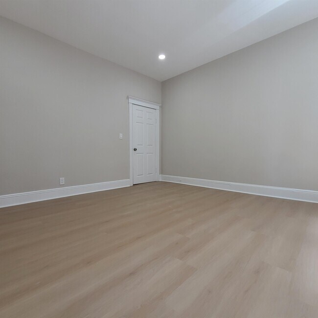 Foto del edificio - 704 79th St