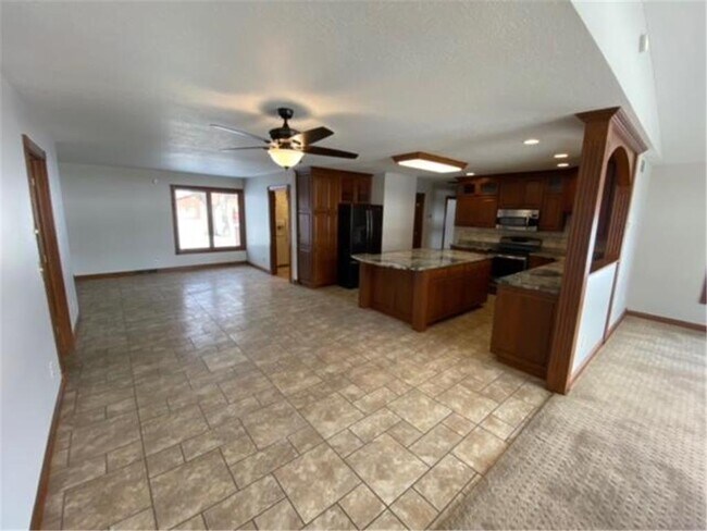 Foto del edificio - 14314 Barton Ave NW