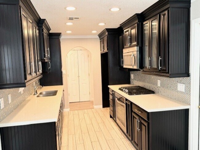 Foto del edificio - Home for Rent in Rio Linda