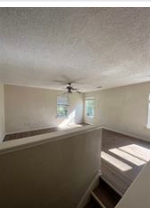 Building Photo - 19230 Danphe Landing Ct