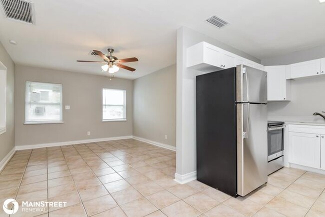 Building Photo - 519 Carolyn Dr, Lakeland, FL 33803