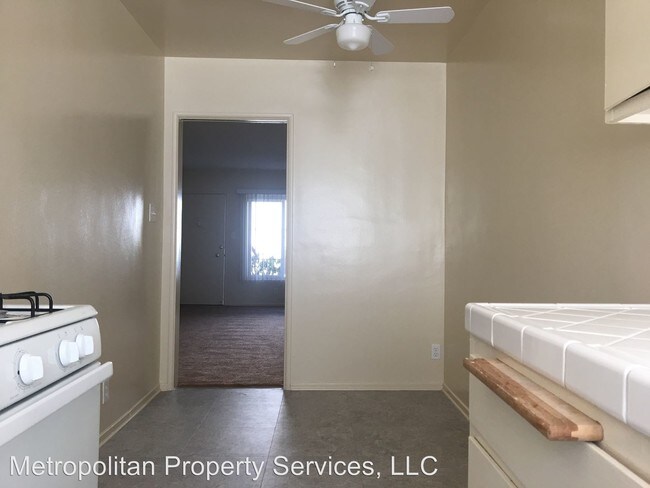 Foto del edificio - 1803 Winona Blvd