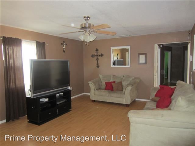 Building Photo - 2912 Virginia Ave