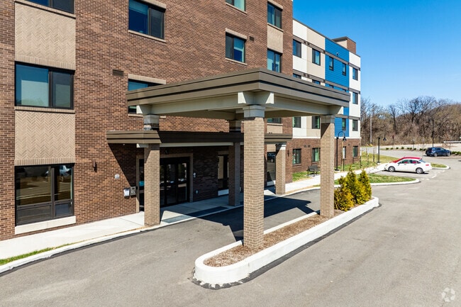 Building Photo - Edgewood Retirement Residence