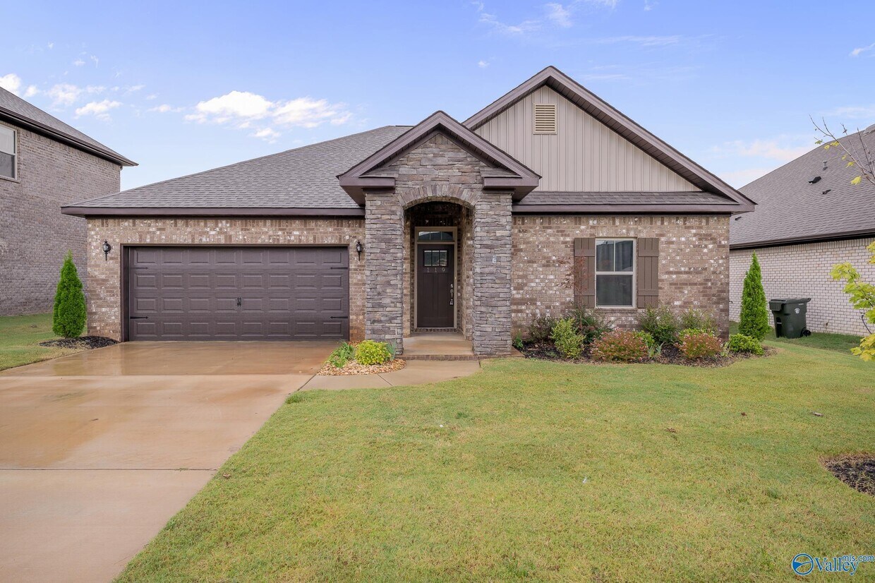 119 Saddle St, New Market, AL 35761 House Rental in New Market, AL