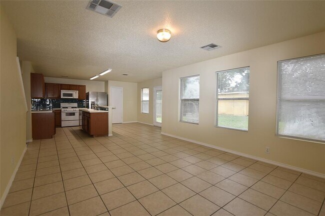 Foto del edificio - 9707 Copper Creek Dr