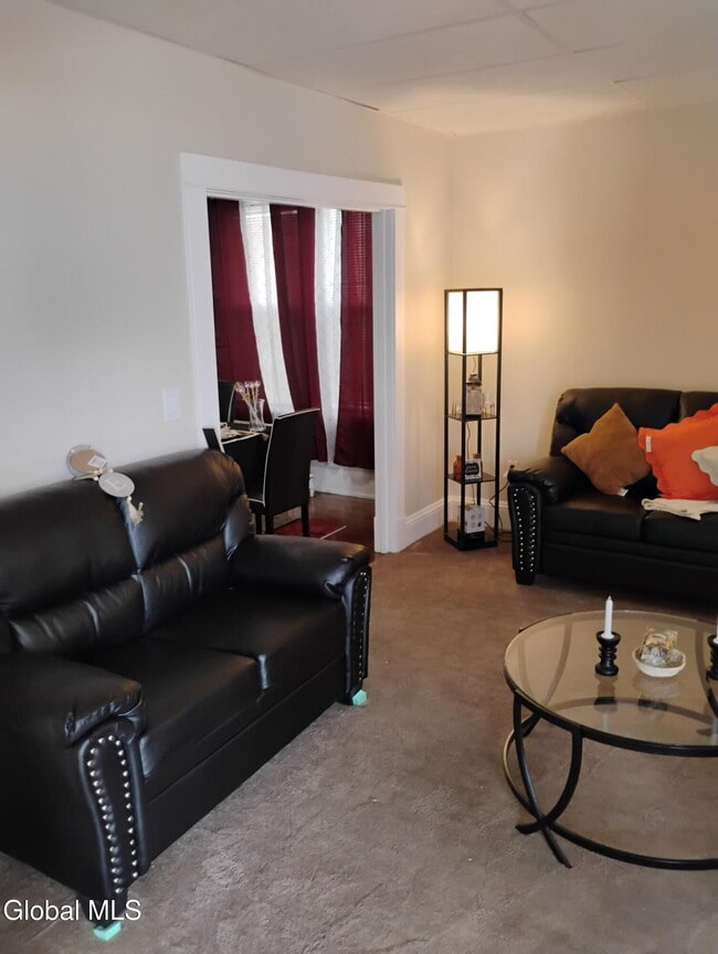 Building Photo - 15 Arcadia Ave