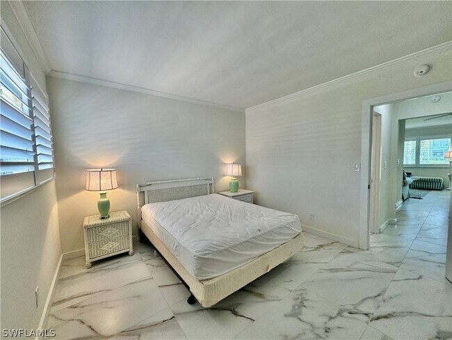 Foto del edificio - 473 12th Ave S