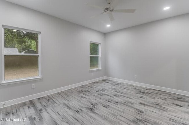 Foto del edificio - 3121 Seahorse Rd