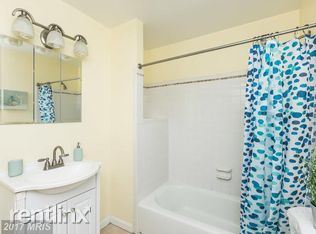 Foto principal - 2102 E Baltimore St
