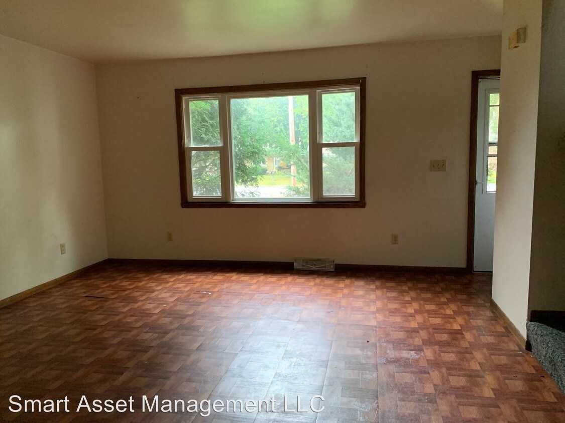 Building Photo - 1603 S Prairie Ave