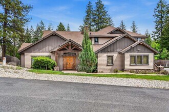 Building Photo - 8668 N Stable Trace Ct