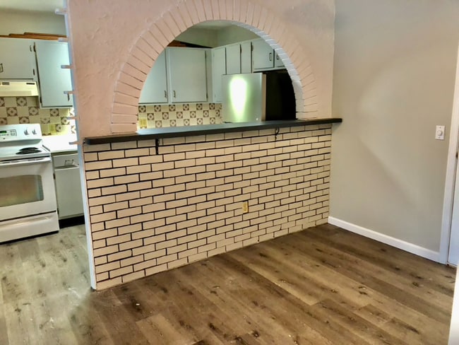 Foto del edificio - 9 Strawberry Bank Rd