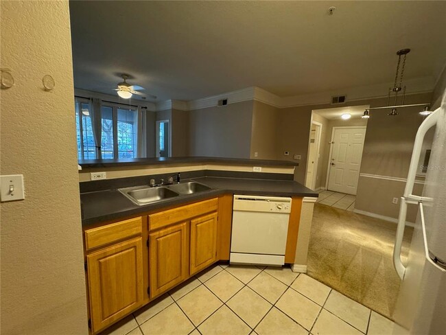 Building Photo - 6685 Queens Borough Ave