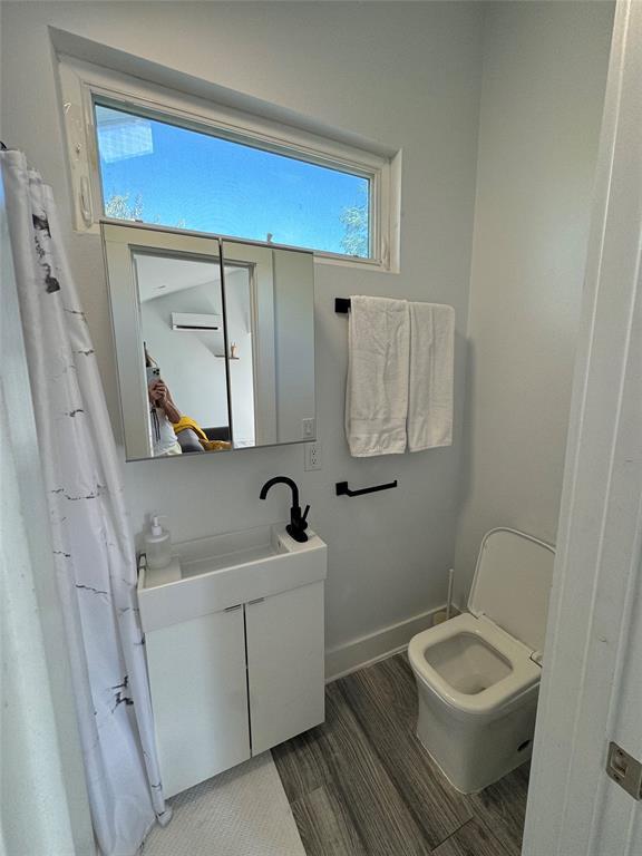 Foto del edificio - 1706 E 13th St