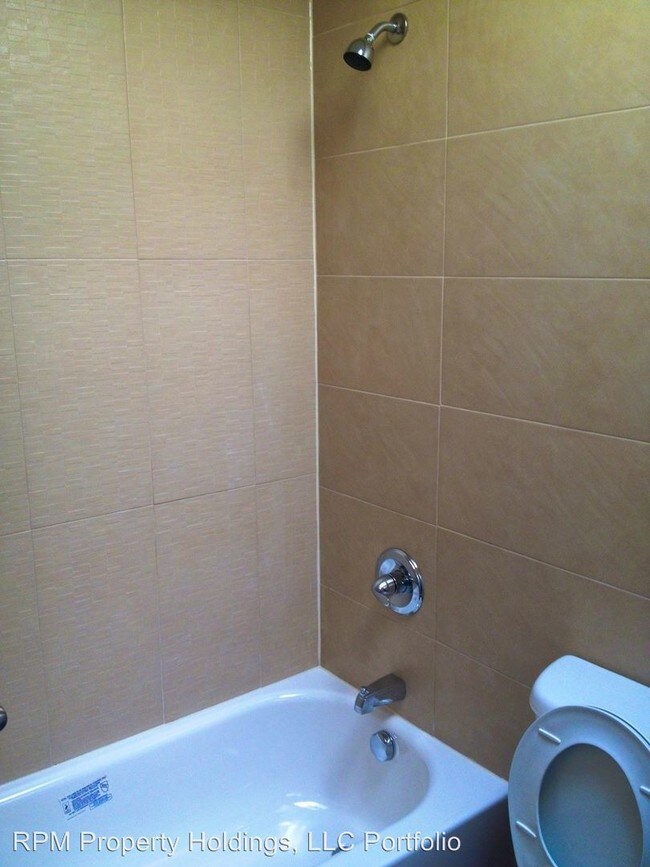 Building Photo - 2 br, 1.5 bath House - 21-64 48th street
