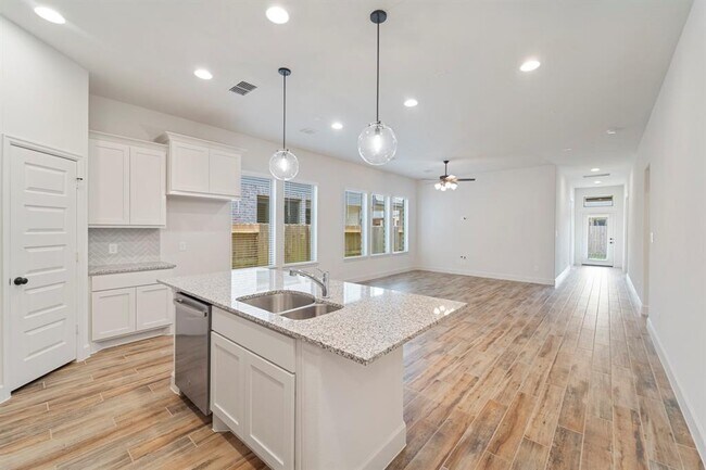 Building Photo - 16327 Gulf Muhly Trl