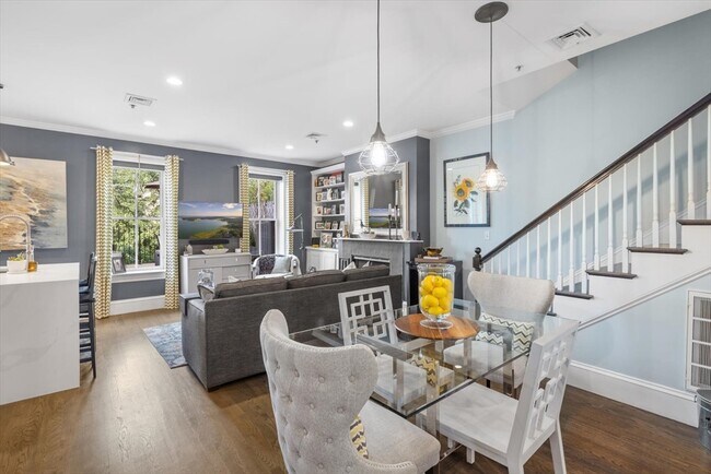 Foto del edificio - 578 Massachusetts Ave