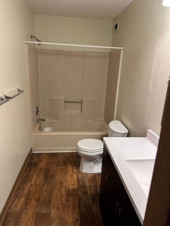 Foto del edificio - Three Bedroom