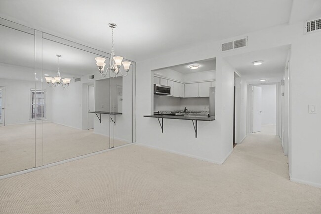 Photo - 116 Harding Pl Townhome