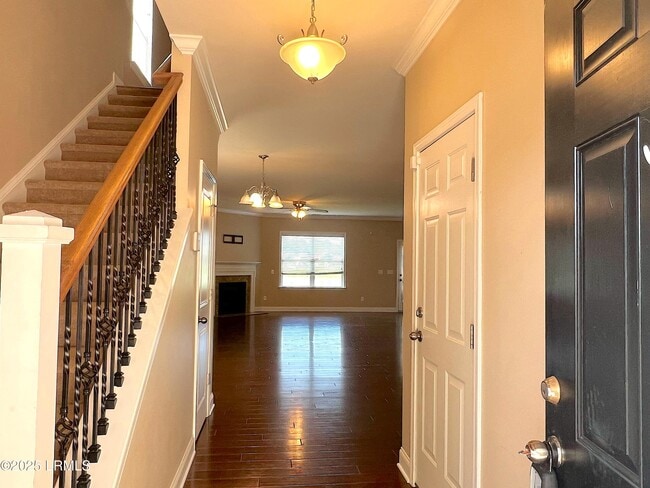 Building Photo - 29 Saluda Way