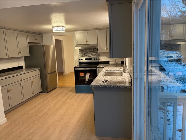 Building Photo - 39 Highgate Cir