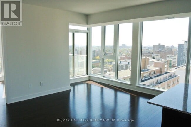 Building Photo - 179 Metcalfe St