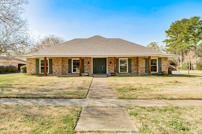 Resort-Style 4 Bedroom Home with Pool & Outdoor Pavilion in Pine Park - Resort-Style 4 Bedroom Home with Pool & Outdoor Pavilion in Pine Park