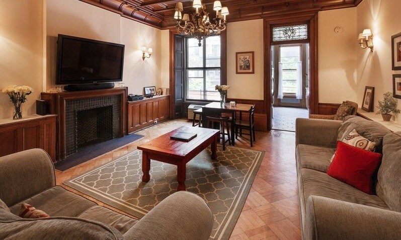 Primary Photo - 125 W 69th St