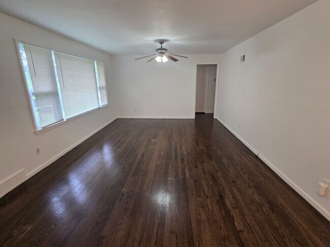 Foto del edificio - 3BR 1BA ranch home!!!