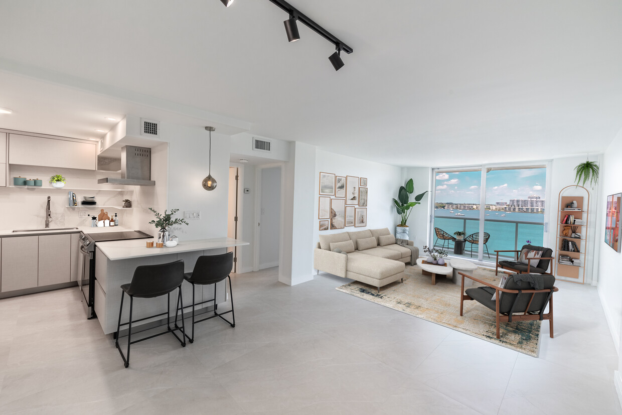 Foto principal - 2841 Sunny Isles Blvd